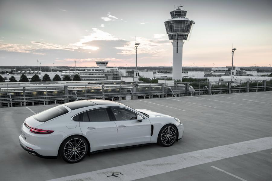  Porsche Panamera 4S Diesel 2016 года  (WW) (фото 16 из 33)